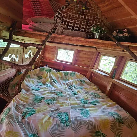 Dans Les Arbres - Les Lutins * Mechmont