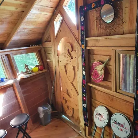 Kamp alanı Dans Les Arbres - Les Lutins Mechmont